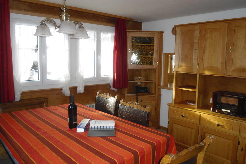 Chalet Grazia ريرالب الغرفة الصورة
